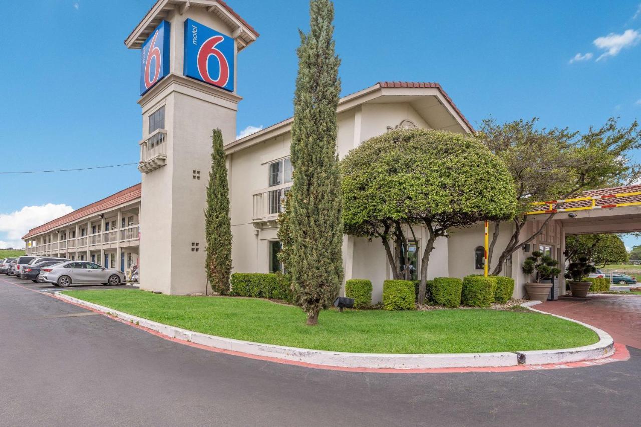 Motel 6-Dallas, Tx - Market Center Exterior foto