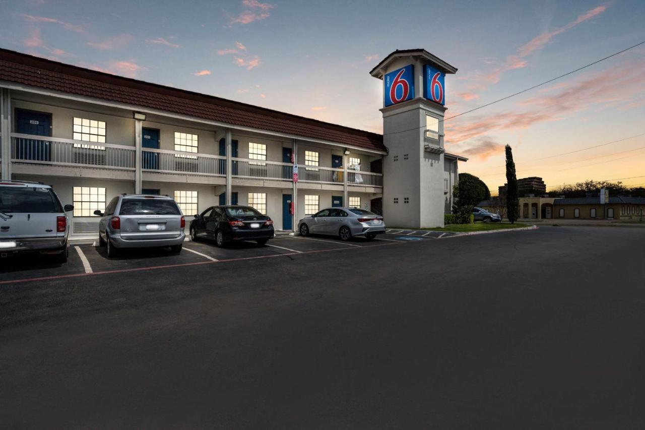Motel 6-Dallas, Tx - Market Center Exterior foto