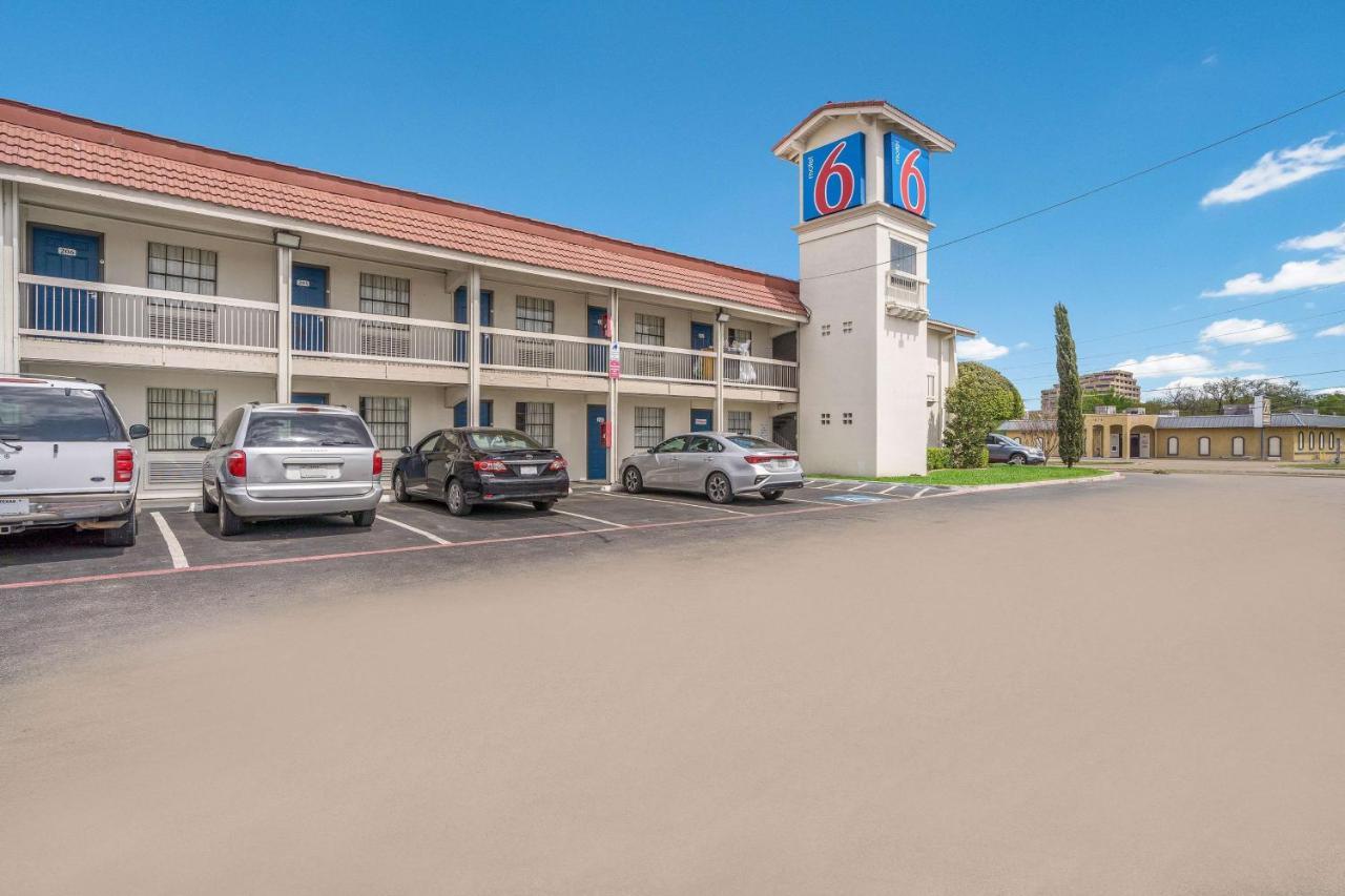 Motel 6-Dallas, Tx - Market Center Exterior foto