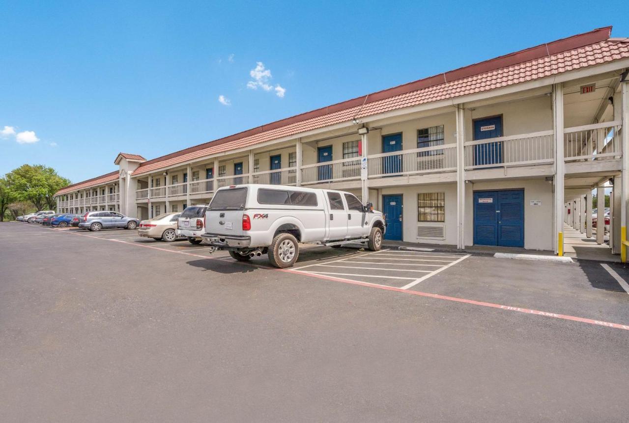 Motel 6-Dallas, Tx - Market Center Exterior foto